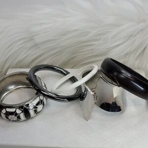 Stylish Silver and Black Bangle Set